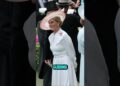 Sophie’s CLOSE CALL with Paparazzi at Royal Gardens