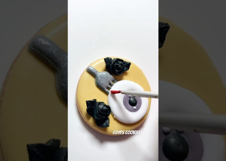 👀Halloween cookie #cookiedecorating #cookies #halloween #royalicing