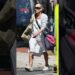 🌟 Sarah Jessica Parker Stuns with Natural Grey Look!