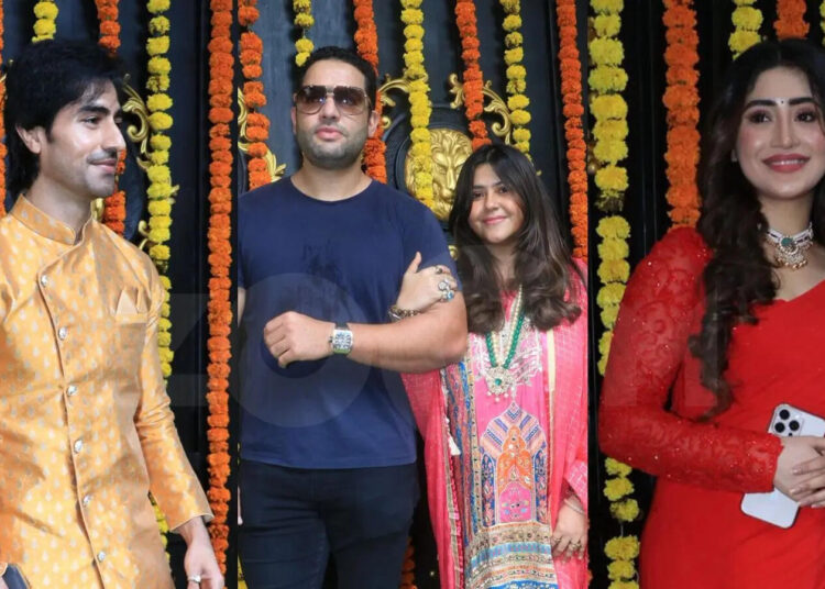 9 celebridades de TV que participaram do almoço Ganpati de Ektaa Kapoor: Harshad Chopda para Shivangi Joshi | Entretenimento