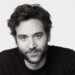 A estrela de TV Josh Radnor para sediar um novo programa sobre livros judeus - Kveler