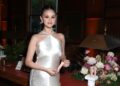 A manicure rosa que Selena Gomez colocou em uma tendência para o outono 2025 - Celebrity Land