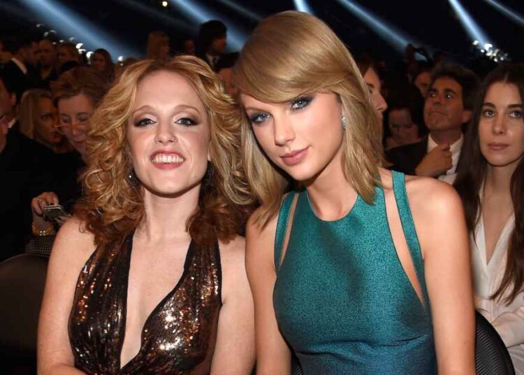 A melhor amiga de Taylor Swift, Abigail Anderson, reage ao engajamento de Travis Kelce