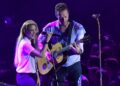 A música que Shakira dedicou a Chris Martin em concerto completo - Celebrity Land
