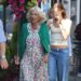 A rainha Camilla fotografou compras com neta durante o feriado das montanhas