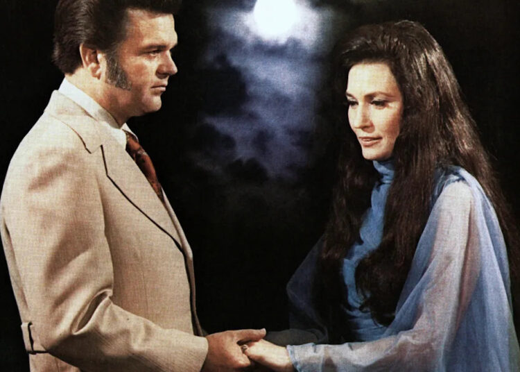 A realeza do país vive como Conway Twitty e os netos de Loretta Lynn revivem seu golpe atemporal
