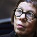 A vencedora do Oscar Linda Hunt parece 'assustadora' em raro passeio público