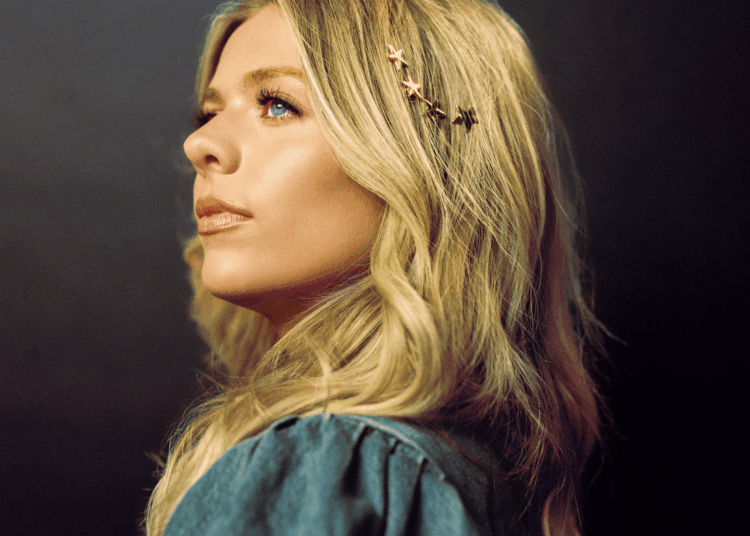 Anne Wilson slates mais recente álbum 'Stars' & New Tour para outubro