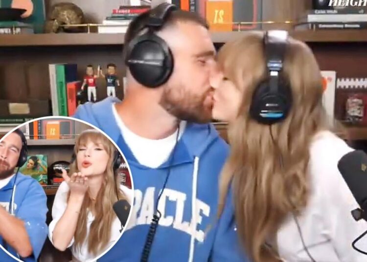 Assista Taylor Swift, Travis Kelce encerrar o episódio de 'New Heights' lotado em PDA com beijo