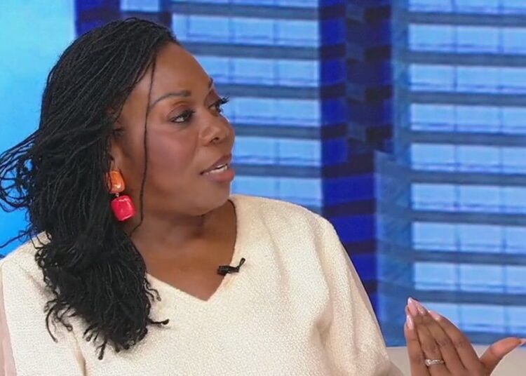 Atualização de entretenimento com Christal Jordan