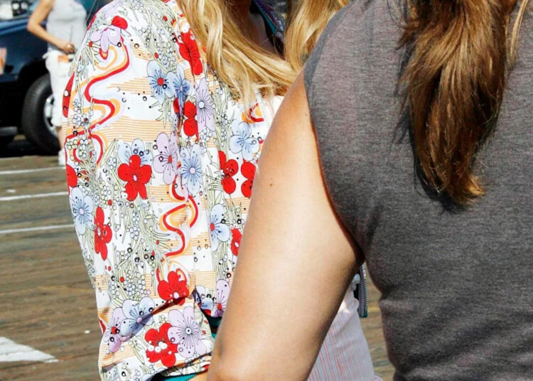 Austin Butler Incerto sobre o retorno de 'Hannah Montana' seguindo os planos de Miley Cyrus para homenagear o 20º aniversário