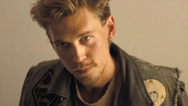Austin Butler dormiu em sua 'cueca' no set
