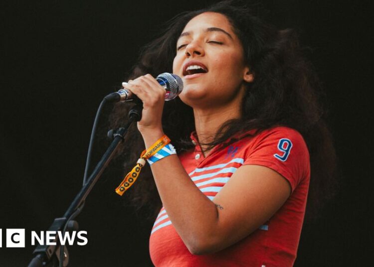 BBC PROMS, FORWARDS FESTIVAL E ROVES GANHE