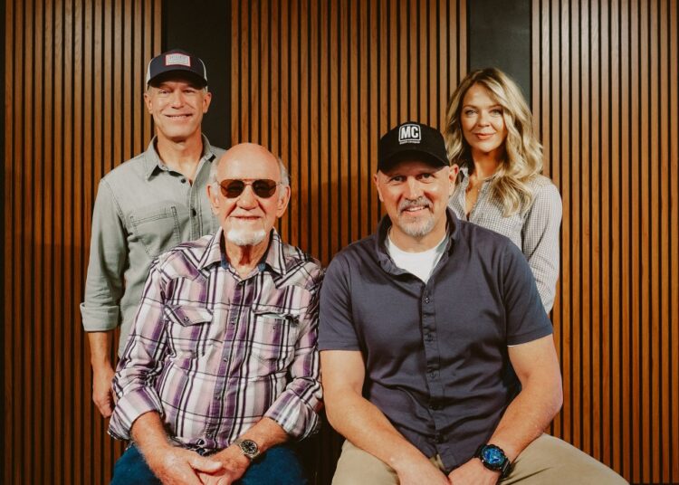 Benny Brown adquire uma publicação de música aberta ampla, forma a nova empresa