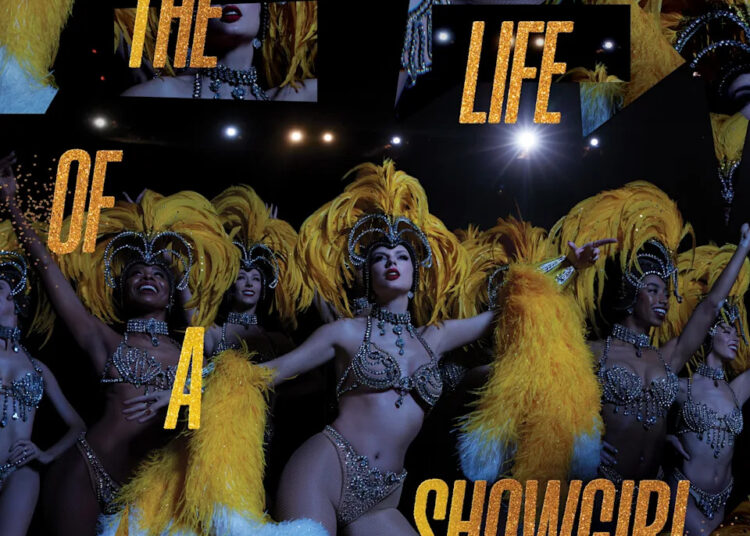 Blue Countdown sinaliza o sexto álbum de Taylor Swift 'Showgirl': 'Baby, That's Show Business'