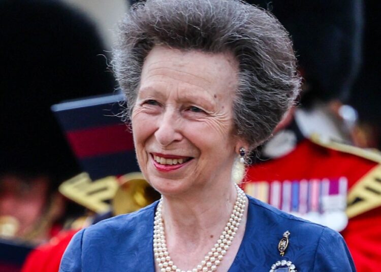 Buckingham Palace Remove o post de aniversário da princesa Anne