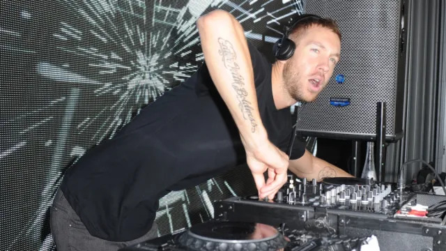 Calvin Harris descarta os rumores de Feud Miley Cyrus, explica por que a colaboração não aconteceu