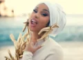 Cardi B compartilha o vídeo da nova música 'Imaginary Playerz'