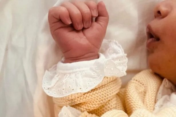 Casal real secretamente recebe o segundo bebê e revela o nome adorável de Tot