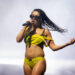 Charli XCX diz tchau para 'pirralho' com mensagem enigmática