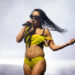 Charli XCX se despediu da era 'Brat' no show sul -coreano, provoca o filme 'The Moment'