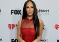 Cheryl Burke pede desculpas depois de usar o som do bala no post antes de fotografar