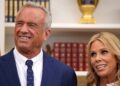 Cheryl Hines é questionado sobre o casamento com RFK Jr. e seu suposto escândalo de sexting