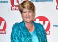 Clare Balding terminou seu novo romance em traidores de celebridades