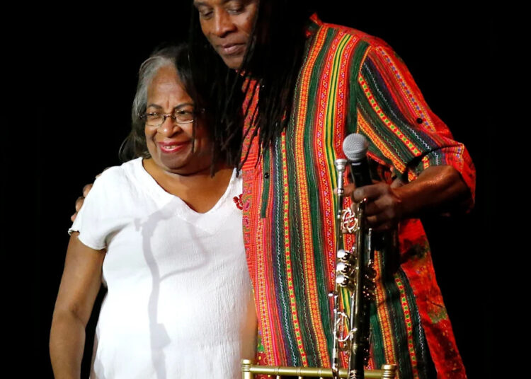 Concerto da Freedom Fiesta da OKC para apresentar "Clara Luper" compositor, coral juvenil, Stomp Group