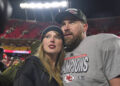 Countdown para o podcast de Travis Kelce com Taylor Swift