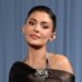 Dentro da celebração de 28 anos, cheia de girassol de Kylie Jenner