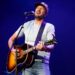 Dentro do patrimônio líquido de US $ 160 milhões de Luke Bryan: 'ídolo', música e imóveis