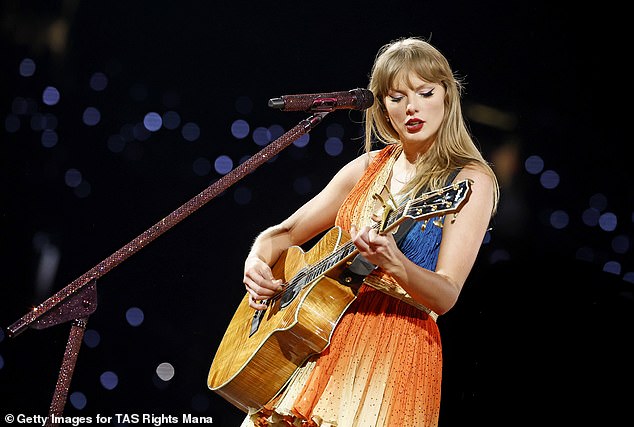Detalhes selvagens do novo álbum de Taylor Swift - vazou: Blake Lively e Trump Diss Tracks… Travis Kelce 'PR Ston' Song… e um particular 'Dark Capítulo'