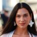 Dua Lipa defende controvérsia de vestido branco