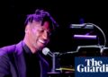 'É um aviso, definido como uma batida de dança': Jon Batiste em sua nova música pedindo ação climática 20 anos após o Katrina | Jon Batiste