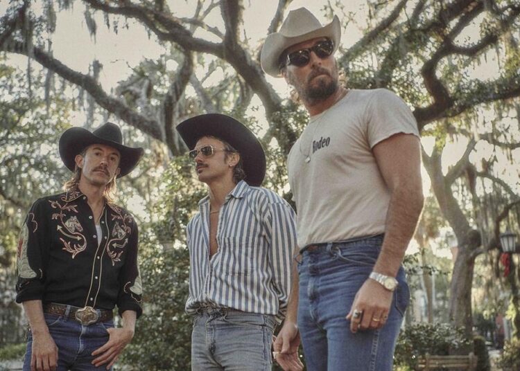 Entrevista: Midland, no país dos anos 90, sendo popular novamente, seu conhecimento de gírias do Reino Unido e nova música