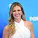 Erin Andrews revela o que ela mandou uma mensagem para Taylor Swift depois de ver as fotos da vida 'Life of a Showgirl' risqué