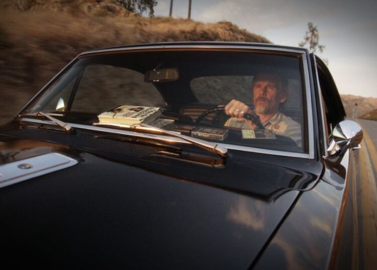 Ethan Hawke faz uma longa festa para Merle Haggard