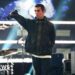 Evento Wonderwolves para ser encabeçado pela Oasis Tribute Band