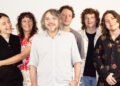 'Feel Free' para adicionar suas próprias letras à nova música de Jeff Tweedy 'What Never Ends'