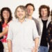 'Feel Free' para adicionar suas próprias letras à nova música de Jeff Tweedy 'What Never Ends'