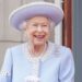 Final £ 1 moedas com face do tardio Rainha Elizabeth II Digite a circulação