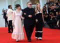 Guillermo del Toro e a filha Marisa Shine na estréia de Venice 'Frankenstein'