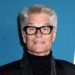 Harry Hamlin admite que não foi 'difícil' 'parar de' beber enquanto ele celebra 1 ano de sobriedade - revista Star