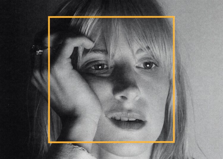 Hayley Williams lança oficialmente o novo álbum 'Ego Death em uma festa de despedida de solteira' e compartilha a nova faixa 'Parachute'