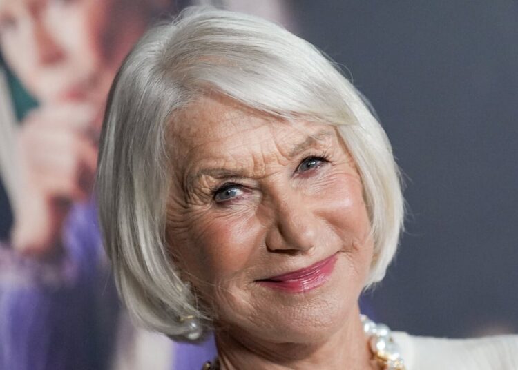 Helen Mirren diz que James Bond 'não funciona' como uma mulher