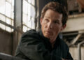 Isso é Shawn Hatosy no set do 'país do fogo' da CBS?