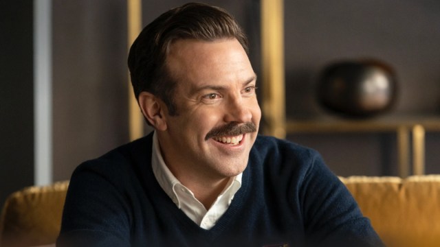 Janela de lançamento da 4ª temporada de Ted Lasso provocada pela Warner Bros. TV Head