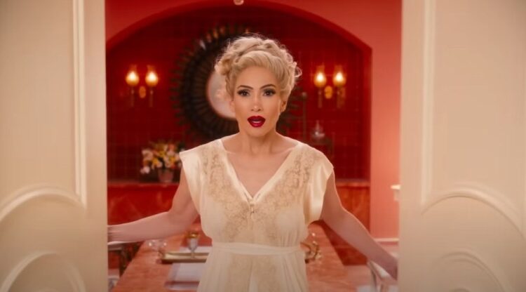 Jennifer Lopez estrela no primeiro trailer para o Kiss of the Spider Woman
