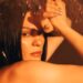 Jessie J compartilha o novo single 'Believe in Magic' enquanto “frustrado e triste” para cancelar e adiar as datas da turnê antes da cirurgia de câncer de mama